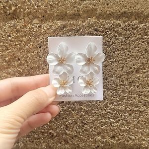 Gorgeous White Flower Dangle Earrings